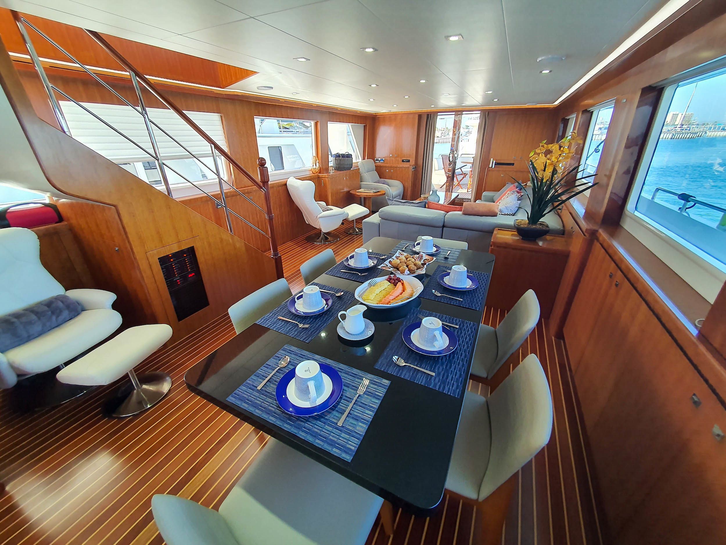 President 870 | Loretta