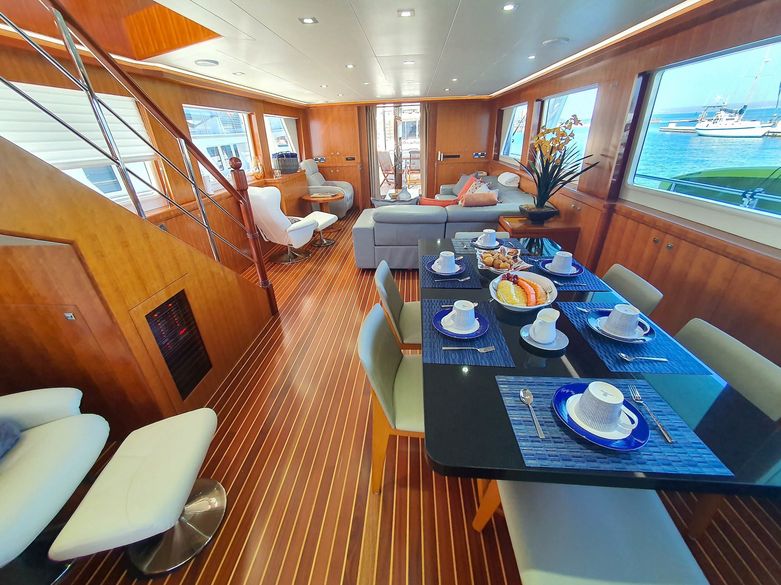 President 870 | Loretta