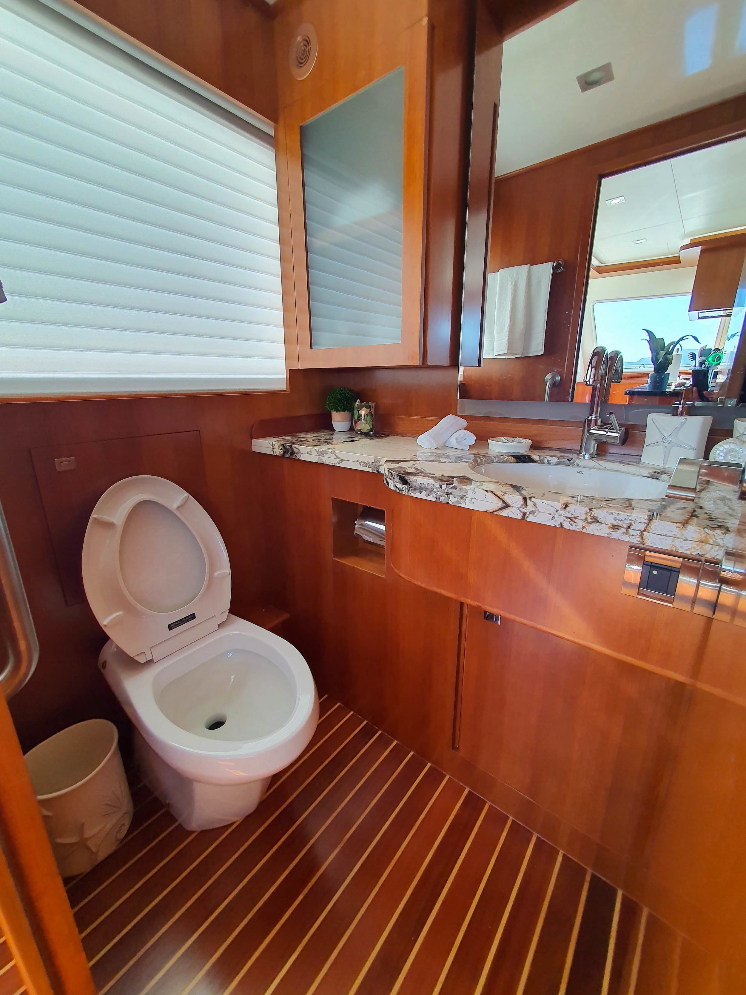 President 870 | Loretta