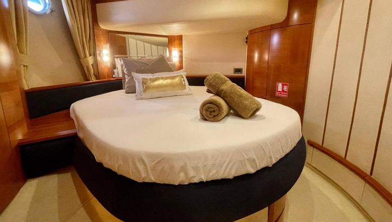 Azimut 50 Fly | Grand Crew