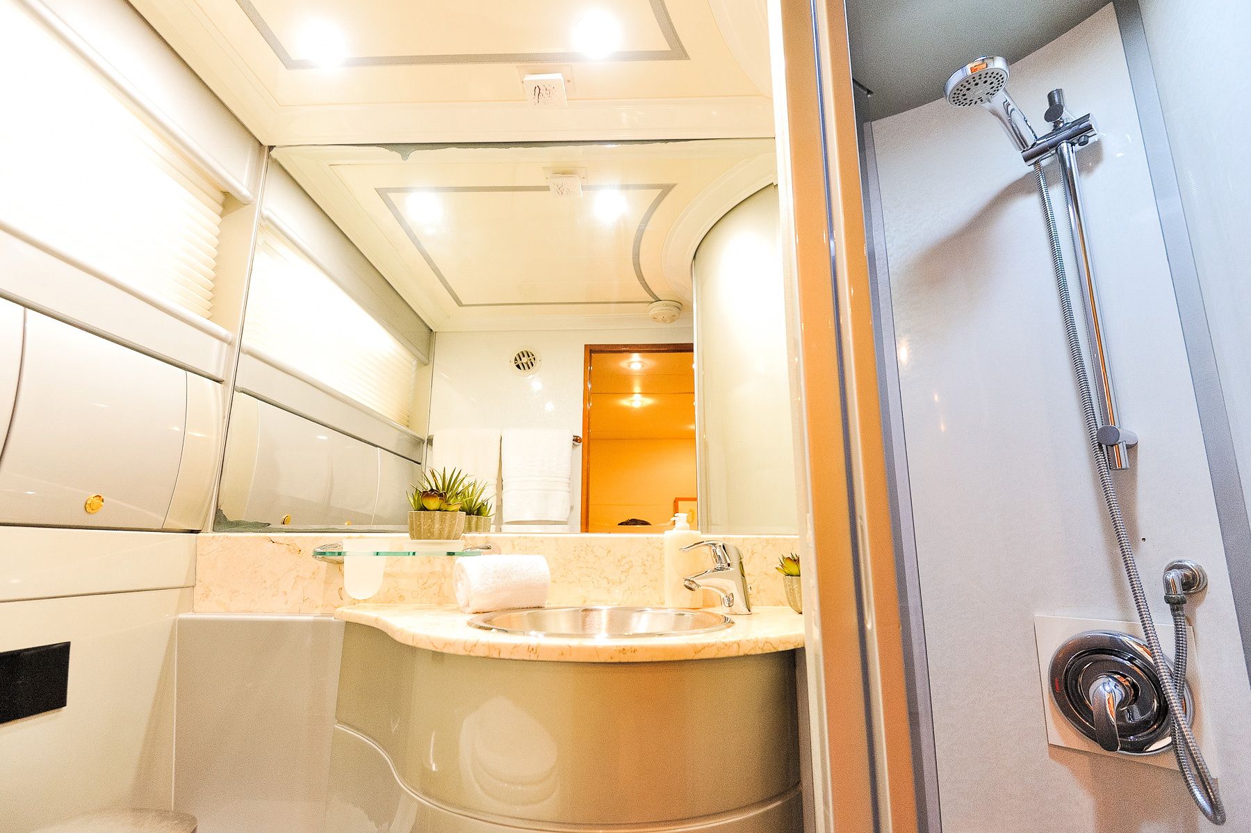 Hershine Marine 85 | Contessa