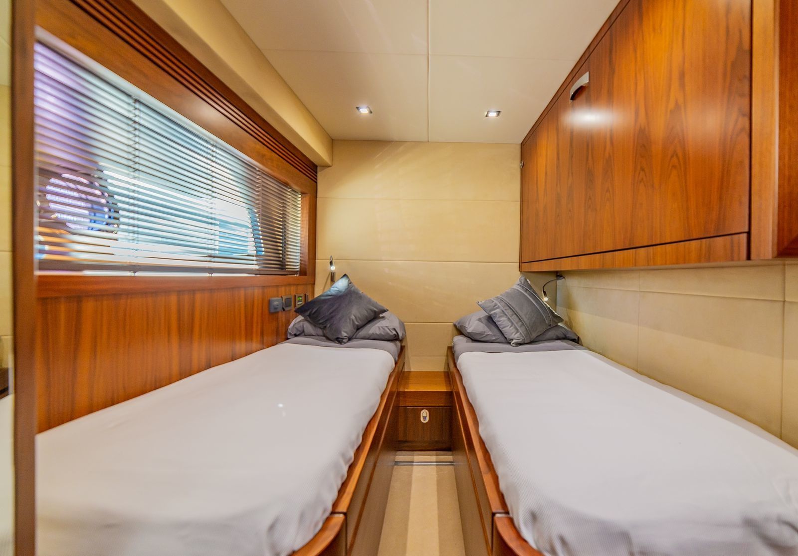 Sunseeker 80 | Savi 2