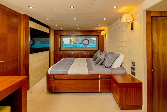 Sunseeker 80 | Savi 2