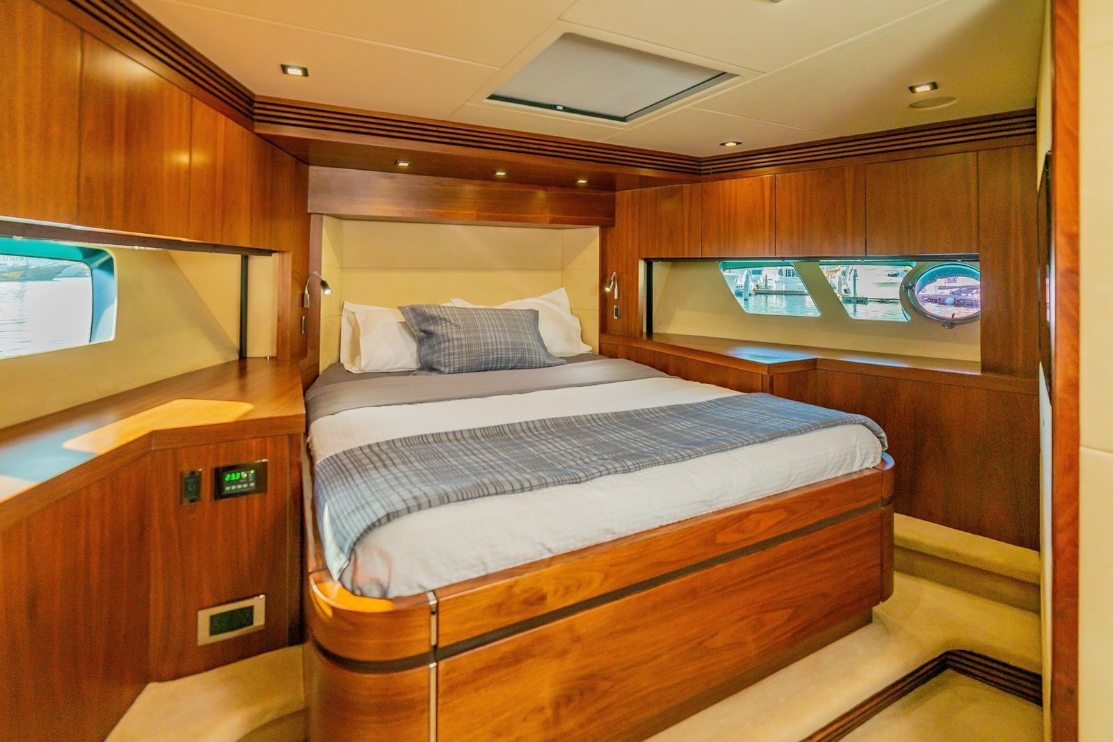 Sunseeker 80 | Savi 2