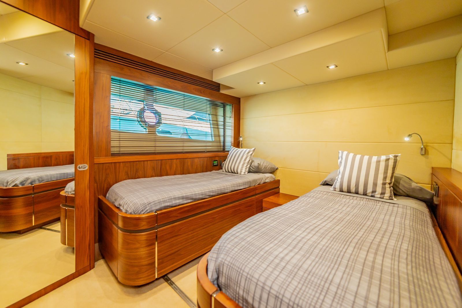 Sunseeker 80 | Savi 2