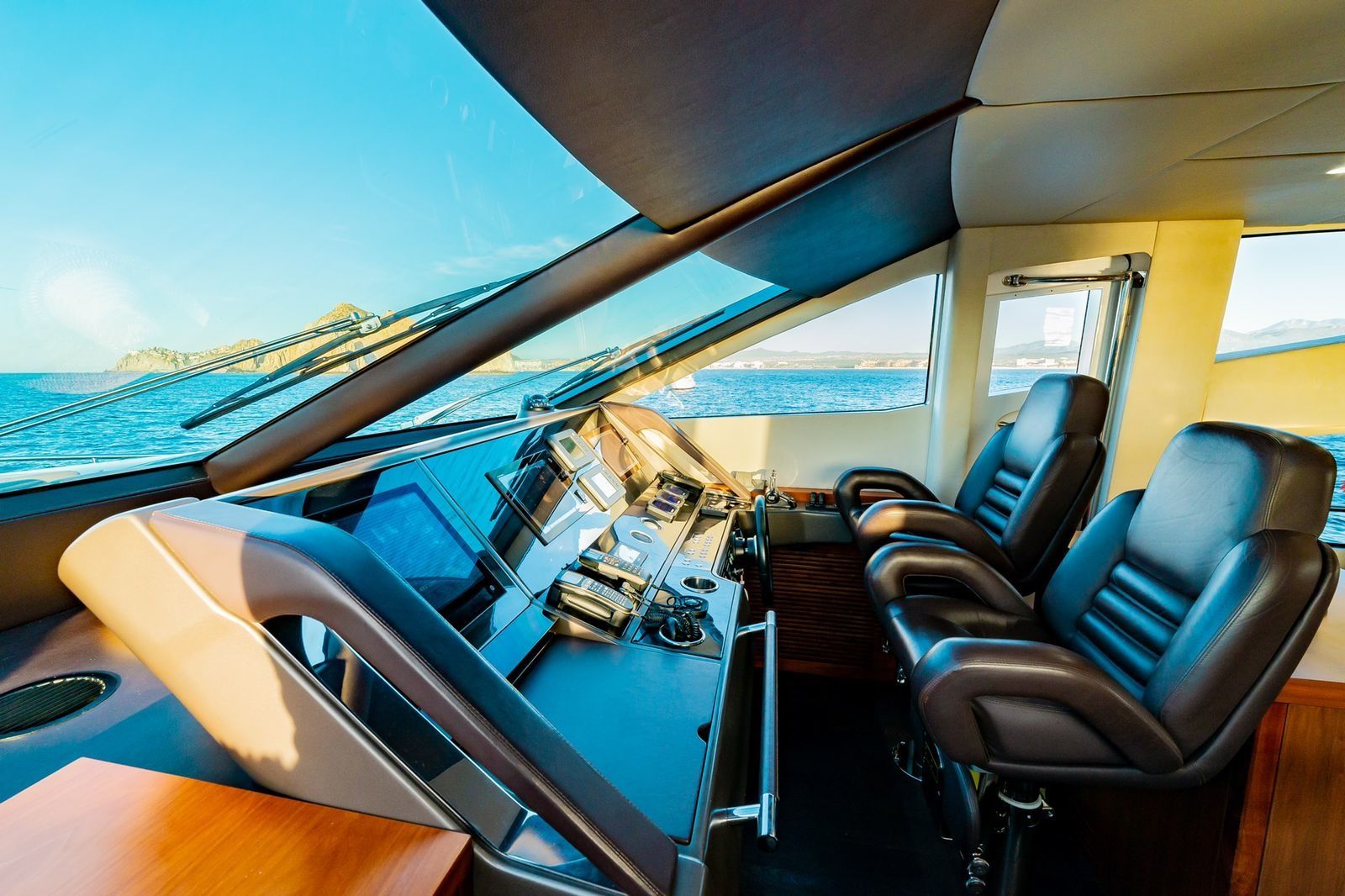 Sunseeker 80 | Savi 2