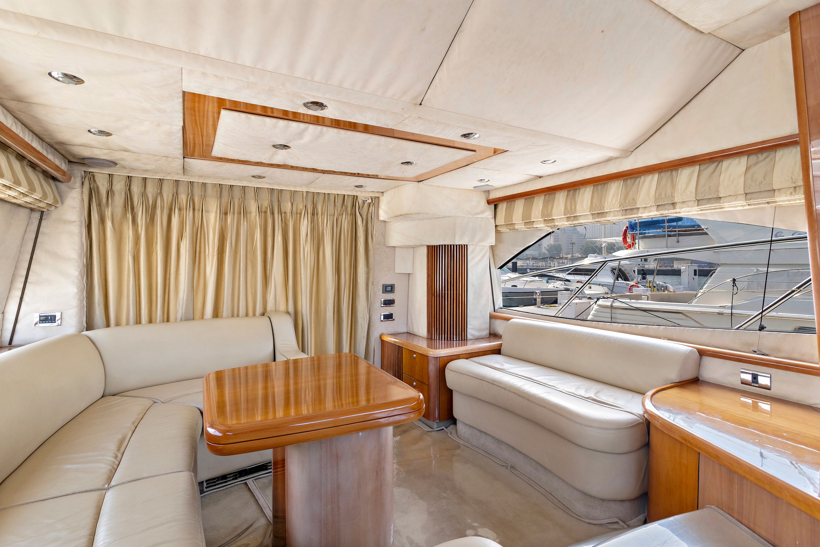 Sunseeker Manhattan 50 | Vesper