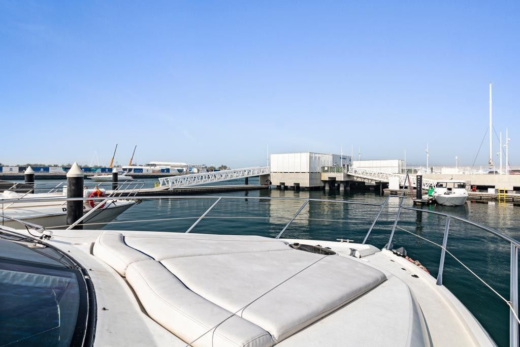 Sunseeker Manhattan 50 | Vesper