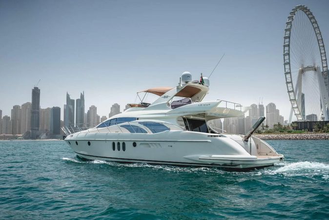 Azimut 62 Fly | Lucky Star
