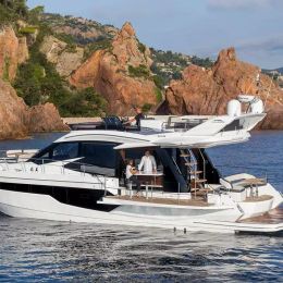 Galeon 500 Fly | Aquarius Arrow