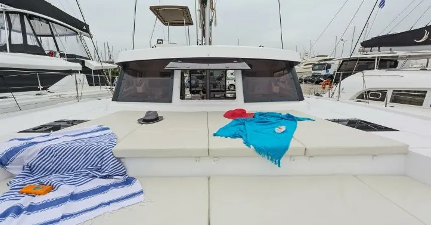 Bali Catspace | Waterlily5