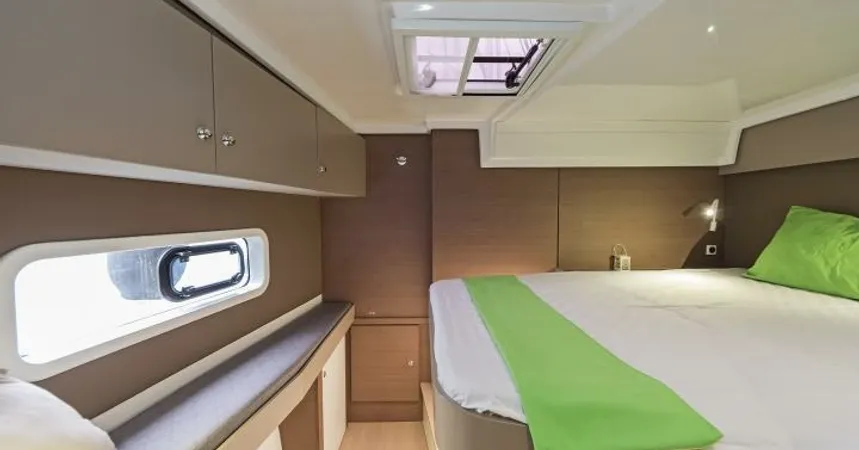 Bali Catspace | Waterlily13