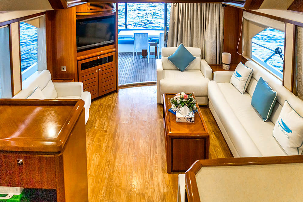 Gulf Craft Majesty 63 | DT 2000