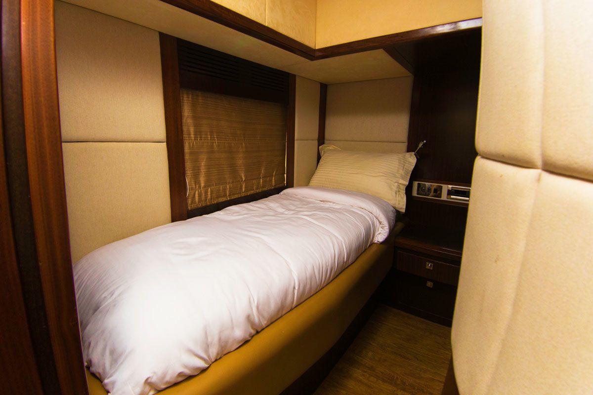 Gulf Craft Majesty 63 | DT 2000