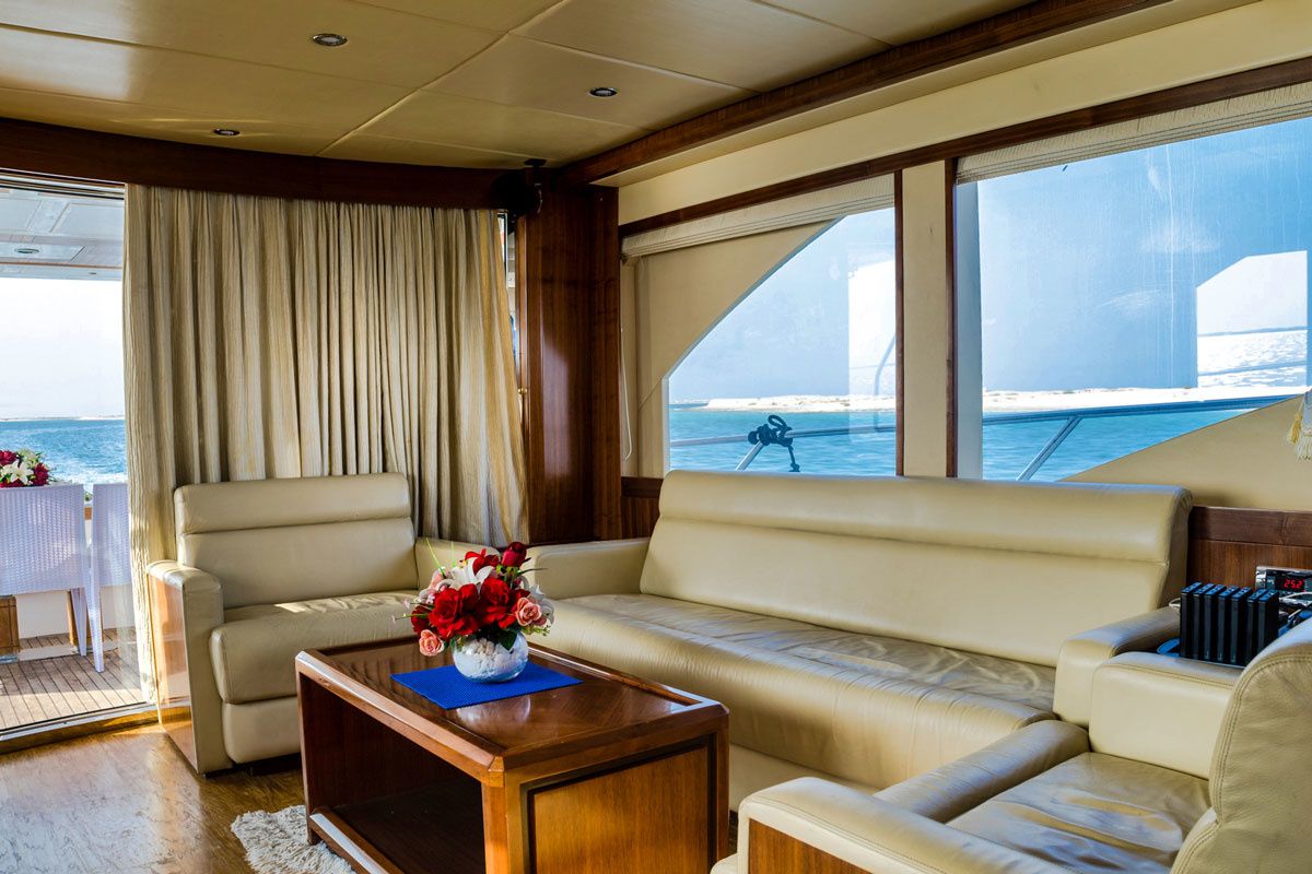 Gulf Craft Majesty 63 | DT 2000