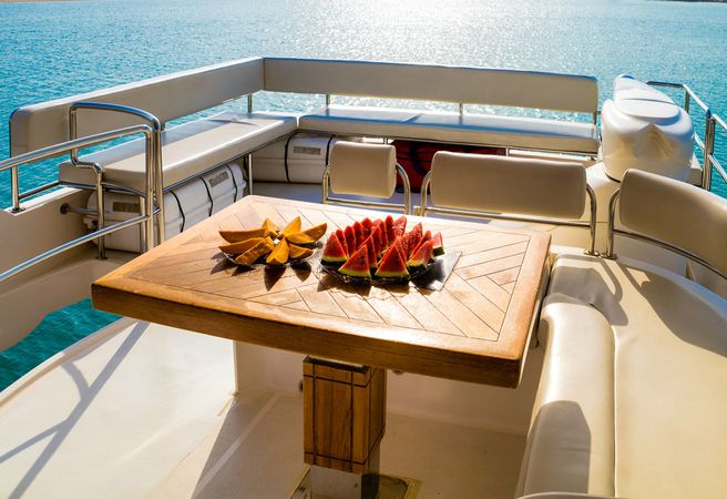 Gulf Craft Majesty 63 | DT 2000