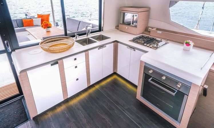 Fountaine Pajot Tanna 47 | Sirius