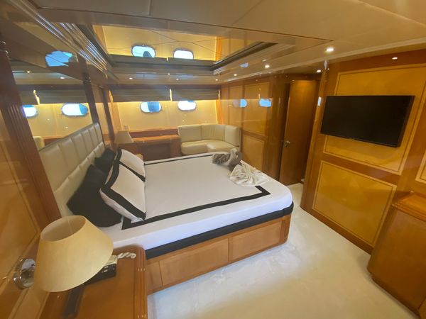 Mangusta 108 | Silence