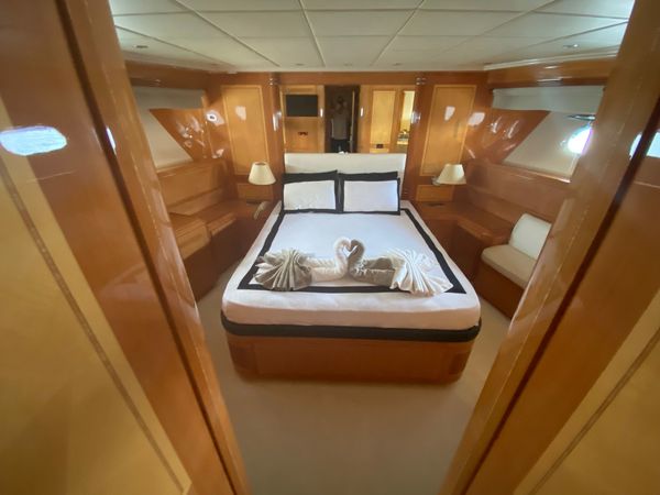 Mangusta 108 | Silence