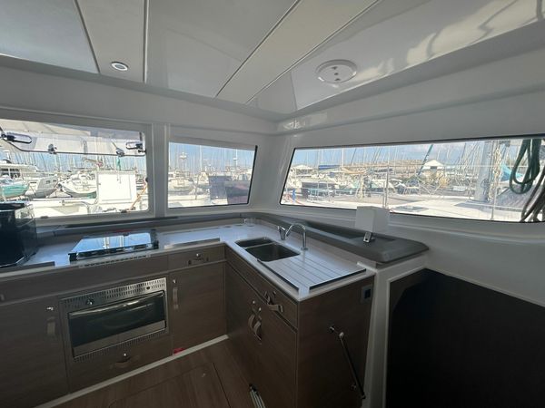 Bali Catspace | Kris Boat