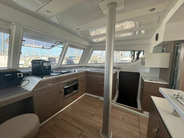 Bali Catspace | Kris Boat