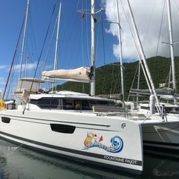 Fountaine Pajot Astrea 42 | Unsupervised