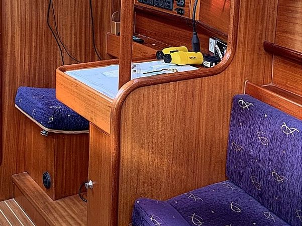 Delphia 40 | Lady in Red