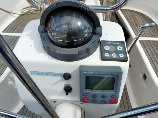 Delphia 40 | Lady in Red