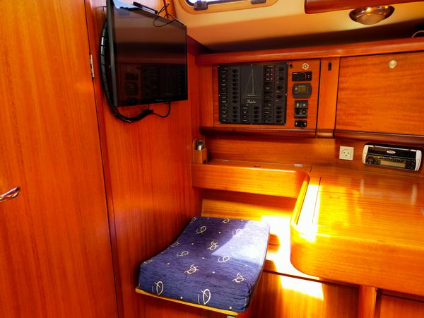 Delphia 40 | Lady in Red