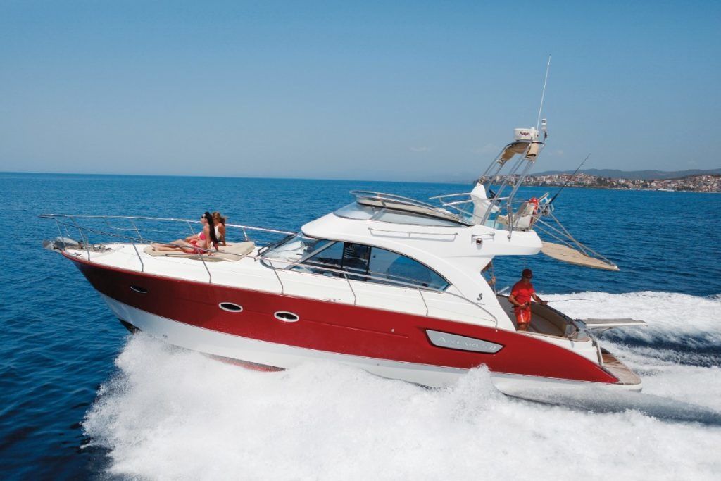 Beneteau Antares 12 | Redline