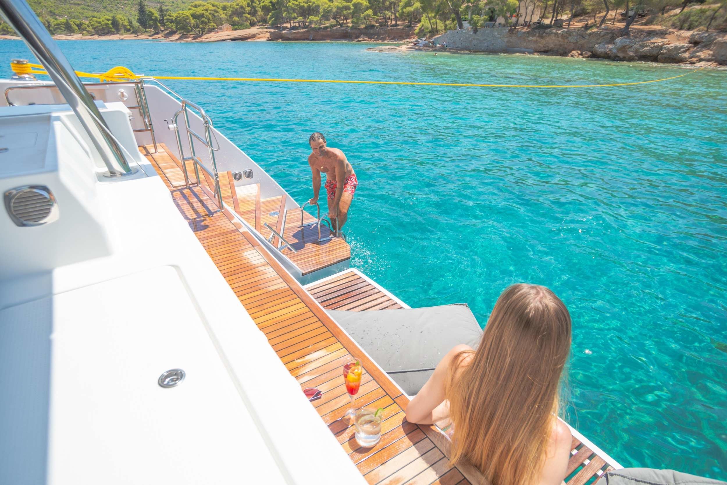 Fountaine Pajot Power 67 | Elly