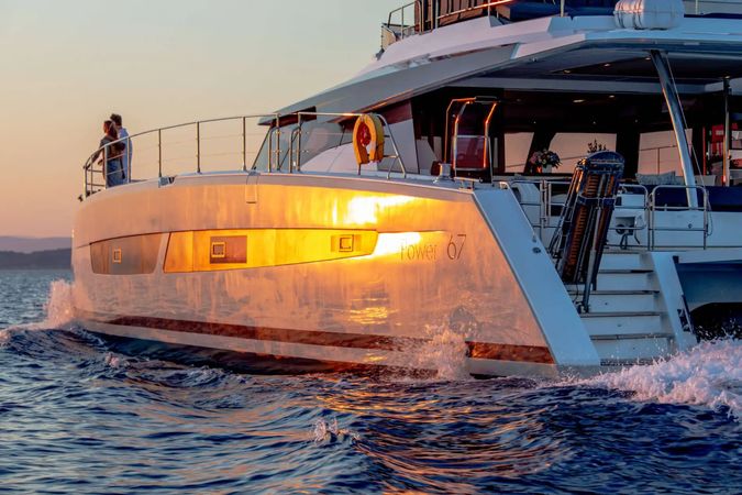 Fountaine Pajot Power 67 | Elly