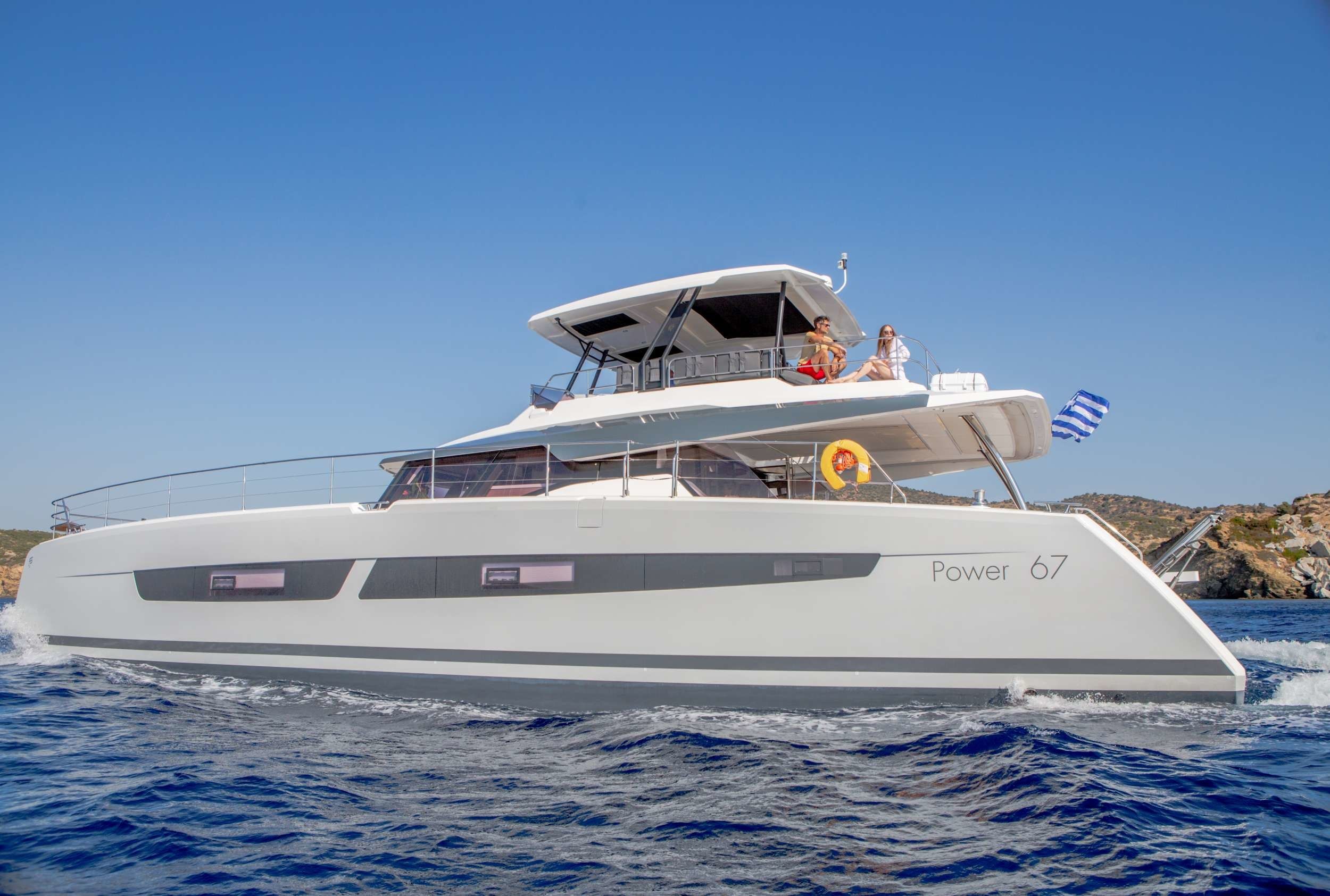 Fountaine Pajot Power 67 | Elly