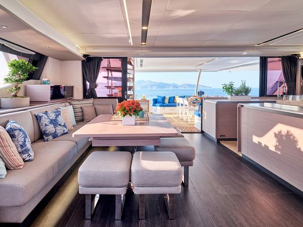 Fountaine Pajot Alegria 67 | Aphaea
