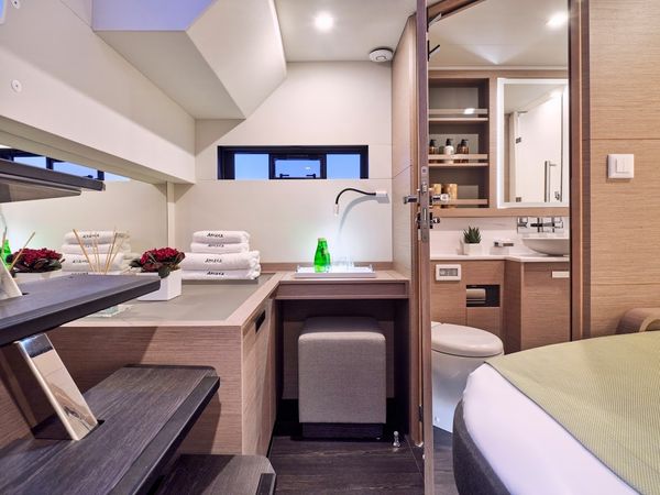 Fountaine Pajot Alegria 67 | Aphaea