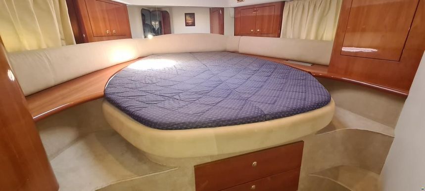 Cranchi 40 | Crystal Blue