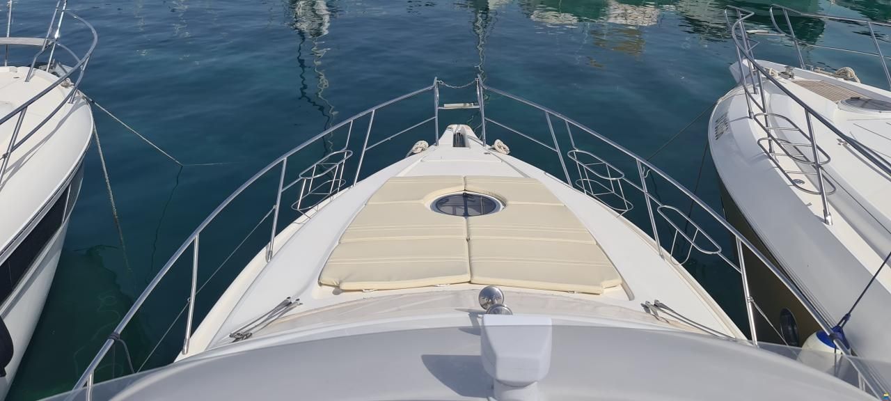 Cranchi 40 | Crystal Blue