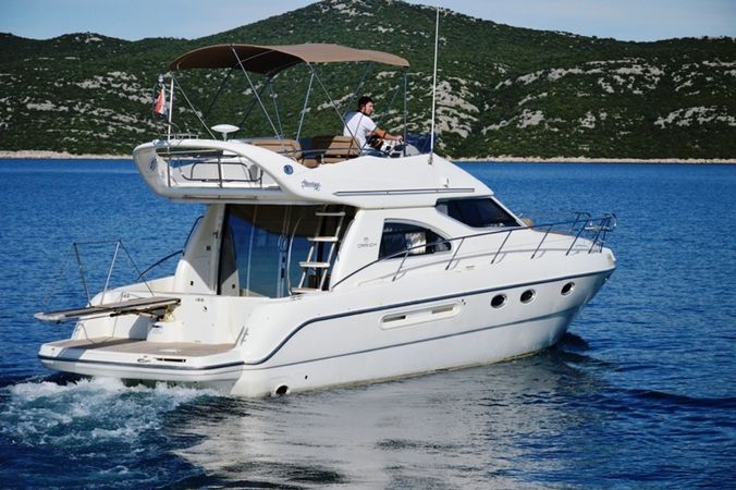 Cranchi 40 | Crystal Blue