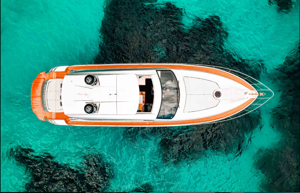 Pershing 64 | Summertime