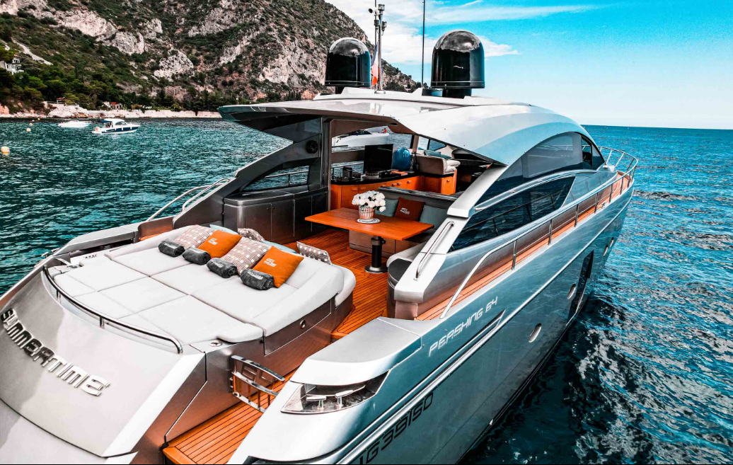 Pershing 64 | Summertime
