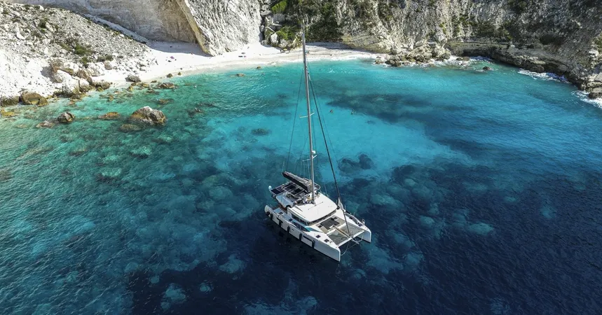 Lagoon 52 F | Tamiro5