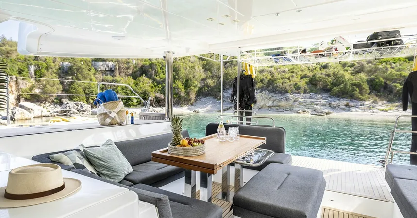 Lagoon 52 F | Tamiro12