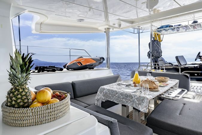 Lagoon 52 F | Tamiro