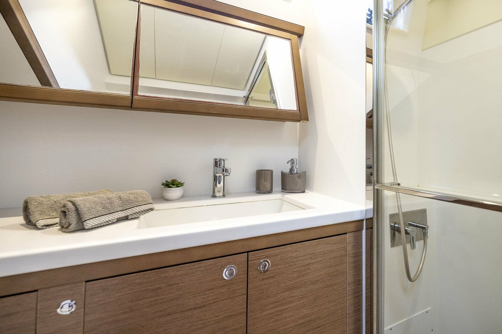 Lagoon 52 F | Tamiro