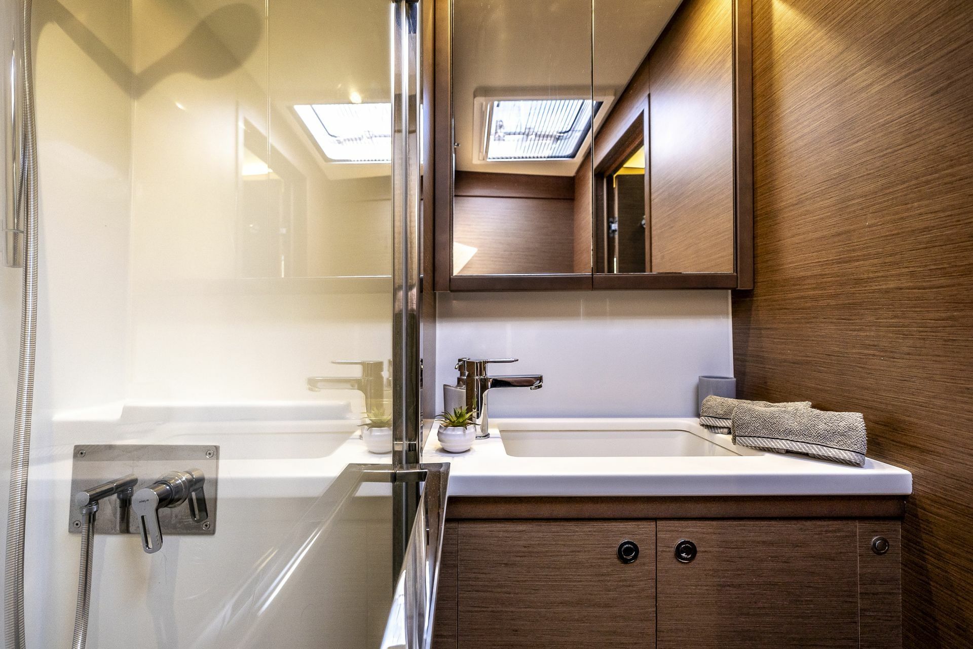 Lagoon 52 F | Tamiro