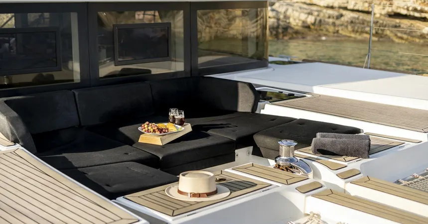 Lagoon 52 F | Tamiro9