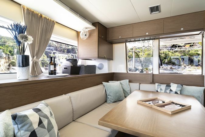 Lagoon 52 F | Tamiro