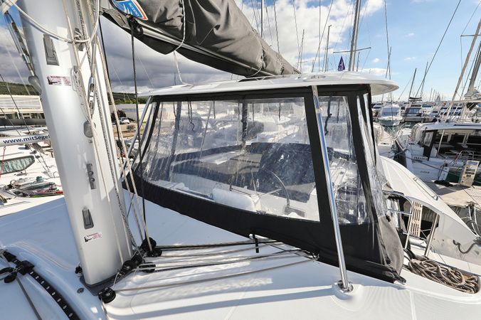 Lagoon 46 | Hasta La Vista