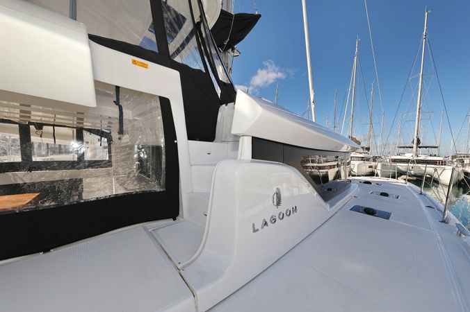 Lagoon 46 | Hasta La Vista