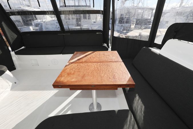 Lagoon 46 | Hasta La Vista